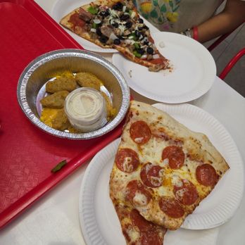 New York Pizza - Giant slice and jalapeño poppers - Pizza Near Me - Riverside, California New York Pizza - Giant slice and jalapeño poppers - Pizza Near Me - Riverside, California