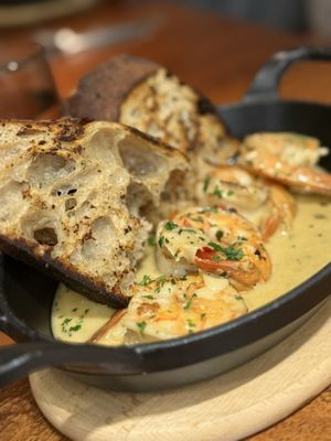 TRUSS Restaurant & Bar by null