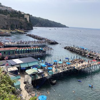 Marameo - Marameo is in the foreground - Beaches Near Me - Sorrento, NA