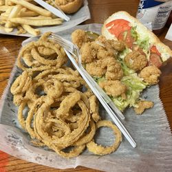 Shrimp poboy, onion rings
