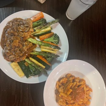 La Pasta - ribeye cognac and a penne aribiatta - Italian Near Me - Lynwood, California La Pasta - ribeye cognac and a penne aribiatta - Italian Near Me - Lynwood, California
