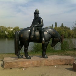 Leinreiter Denkmal