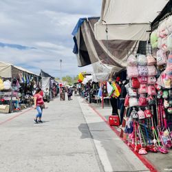 Broadacres Marketplace