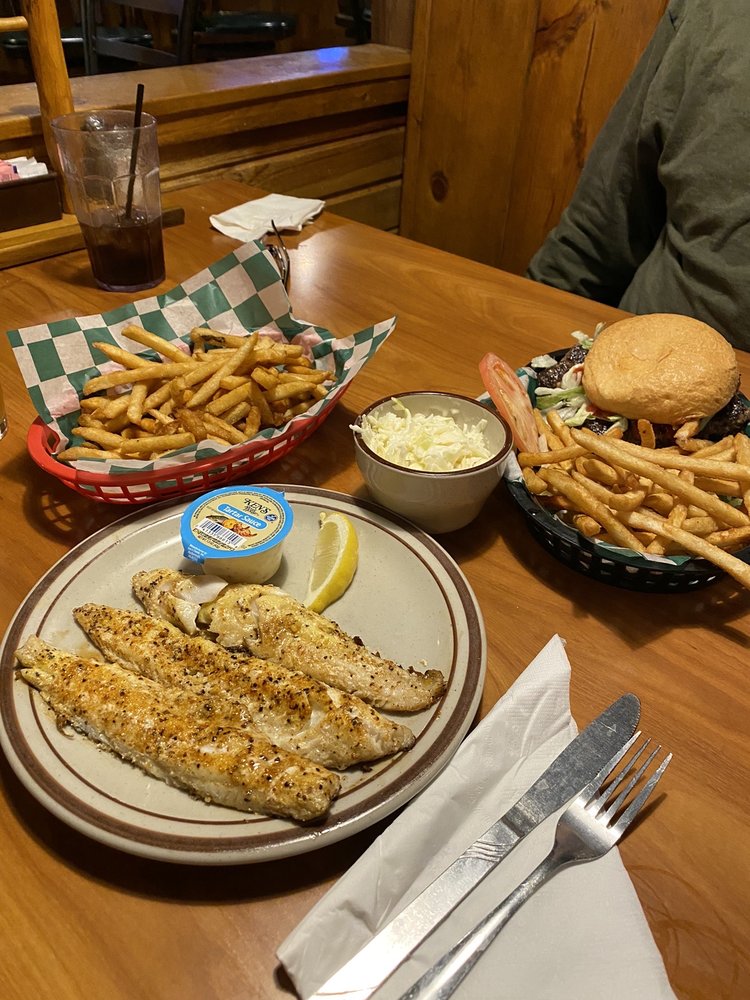 NORTHWOODS SALOON CLOSED Updated September 2024 81 Photos & 82