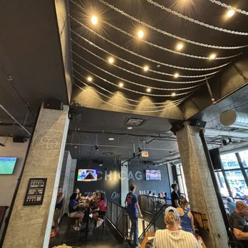 Smoke Daddy - Upstairs dining room - Barbeque Near Me - Chicago, Illinois