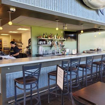 Fairway Grill - Bar - Breakfast & Brunch Near Me - Hilo, Hawaii