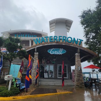 Tailfins Waterfront Grill - Seafood Near Me - Destin, Florida Tailfins Waterfront Grill - Seafood Near Me - Destin, Florida