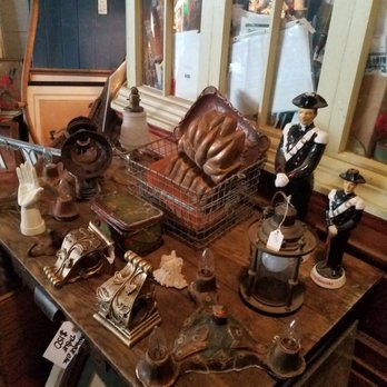 Cafe DaVinci - Very cool antique store attached. Open until 5 PM - Music Venues Near Me - Deland, Florida