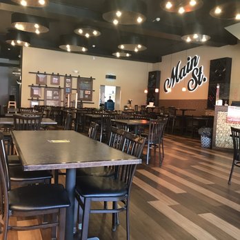 Main St Pizza Company - Dining area - Pizza Near Me - Batavia, New York Main St Pizza Company - Dining area - Pizza Near Me - Batavia, New York