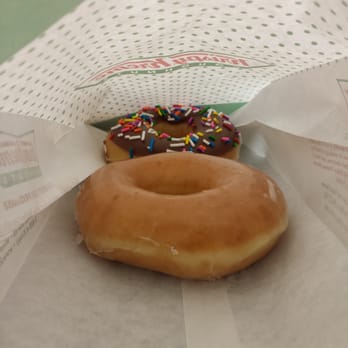 Krispy Kreme - Getting my sugar fix on,one of the Last Local Location I know of, Lucky me. - Donuts Near Me - Union City, California