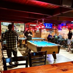 Outlaws Card Parlor - Pool tables