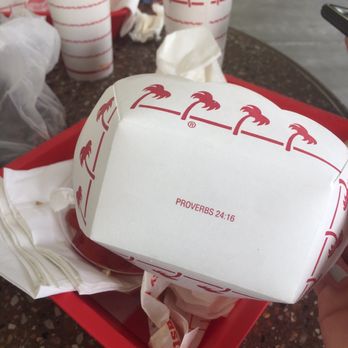 In-N-Out Burger - Fast Food Near Me - Mill Valley, California