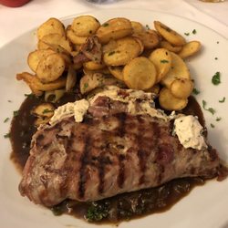 Makedonia - A la Skopje, potatoes and pepper sauce