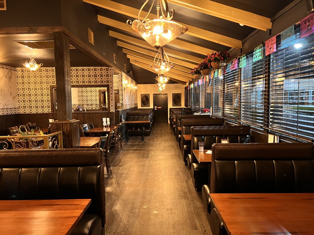 Santa Fe Mexican Grill & Cantina - North Seattle