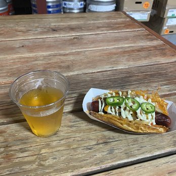No Label Brewing - Mojito lime and el Sancho hot dog - Breweries Near Me - Katy, Texas No Label Brewing - Mojito lime and el Sancho hot dog - Breweries Near Me - Katy, Texas