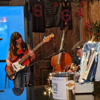 Spicy Vines - Great band, very lovely and a great variety of music. - Wineries Near Me - Healdsburg, California Spicy Vines - Great band, very lovely and a great variety of music. - Wineries Near Me - Healdsburg, California