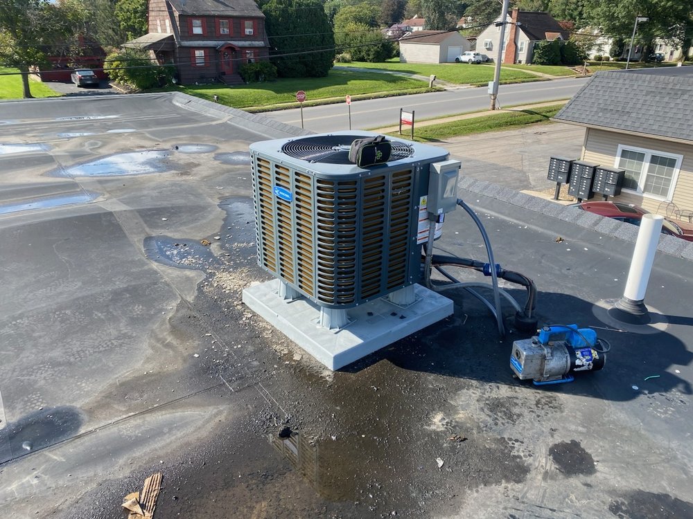 Slide of Mr Breeze HVAC, Hot Water & Plumbing Service