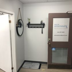 Wilcox Physiotherapy & Sports Injury Clinic - Main reception