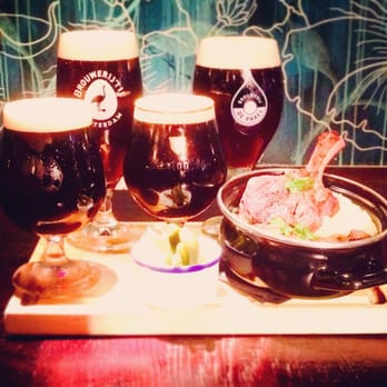 Walter's - Hertenstoof met bokbiertjes van 't IJ, Oedipus, De Prael en Hertog Jan! - Gastropubs Near Me - Amsterdam, New Hampshire Walter's - Hertenstoof met bokbiertjes van 't IJ, Oedipus, De Prael en Hertog Jan! - Gastropubs Near Me - Amsterdam, New Hampshire