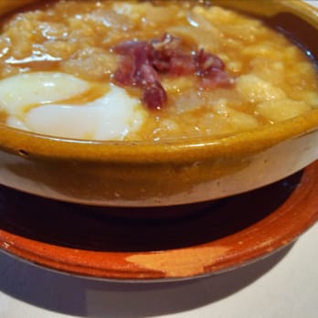 El Hidalgo - Soup - Hostels Near Me - Segovia, SG
