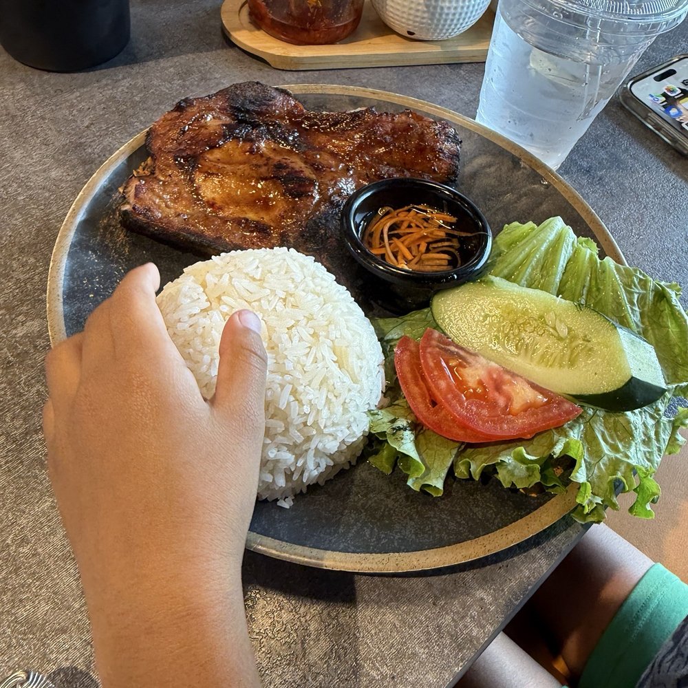 Lua Vietnamese Cuisine - Vietnamese Near Me - Edison, New Jersey