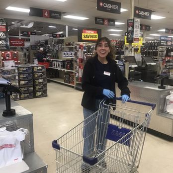 Harbor Freight Tools - Friendly knowledgeable staff - Hardware Stores Near Me - Bakersfield, California
