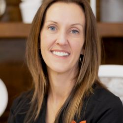 La Vie Aesthetics & Wellness Clinic - Dr. Lisa, Founder & Lead Physician