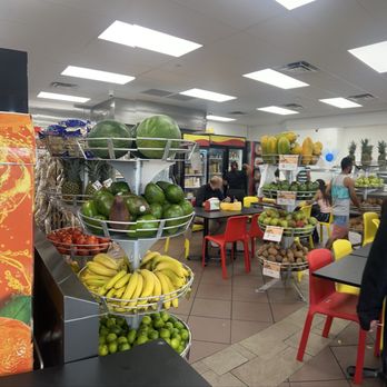 El Palacio de los Jugos - Cuban Near Me - Hialeah, Florida