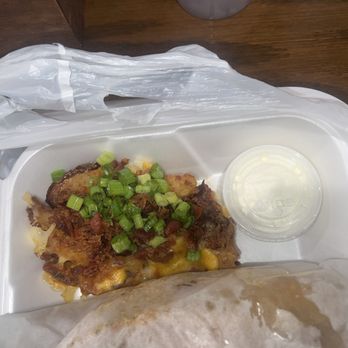 Willie's Restaurant and Bar - Loaded potato side - New American Near Me - Baton Rouge, Louisiana