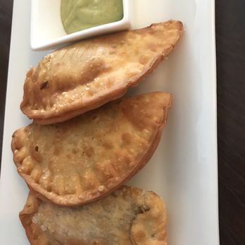 Maura's Kitchen - Beef, Chicken and Vegetable Empeñadas - Peruvian Near Me - Nyack, New York