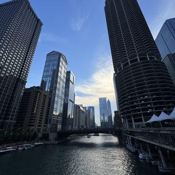 Chicago Riverwalk - Landmarks & Historical Buildings Near Me - Chicago, Illinois
