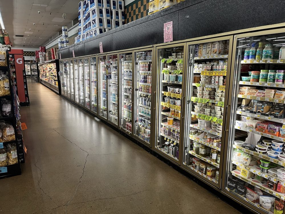 FULLER MARKET Updated December 2024 24 Photos & 10 Reviews 505 S