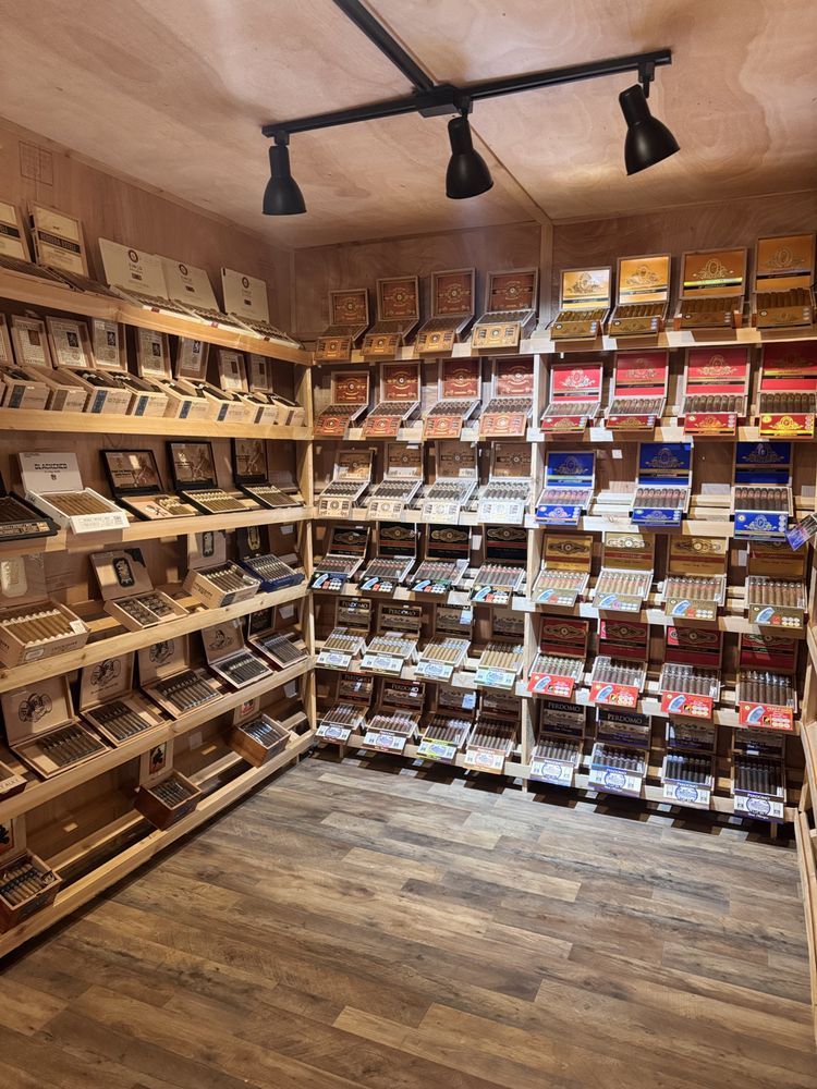 Shelbyville Premium Cigars Logo