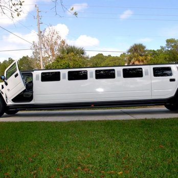 Limo Avenue - White stretch Hummer that seats up to 16 passengers. - Limos Near Me Limo Avenue - White stretch Hummer that seats up to 16 passengers. - Limos Near Me