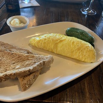 Red Table - Spinach Omelet - Gastropubs Near Me - Huntington Beach, California Red Table - Spinach Omelet - Gastropubs Near Me - Huntington Beach, California