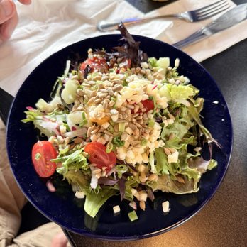 Blue Rock Pizza & Tap - House salad - Pizza Near Me - High Point, North Carolina