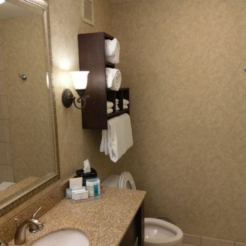 Hampton Inn Charleston-Historic District - The bathroom is nice. - Hotels Near Me - Charleston, South Carolina Hampton Inn Charleston-Historic District - The bathroom is nice. - Hotels Near Me - Charleston, South Carolina