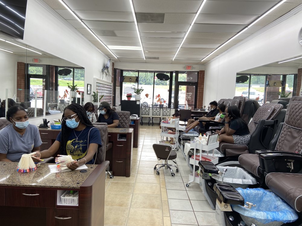GLASS NAILS Updated August 2024 3870 Lawrenceville Hwy