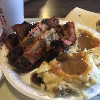 Uncle Mutt's Bar-B-Q - Ribs and brisket - Barbeque Near Me - Victoria, Texas