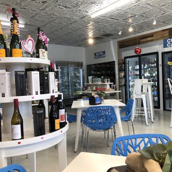 Blue Moon Bodega - It has an upscale Bodega feel. - Sandwiches Near Me - Spartanburg, South Carolina Blue Moon Bodega - It has an upscale Bodega feel. - Sandwiches Near Me - Spartanburg, South Carolina
