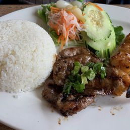 (#31) Com Tam Bo Nuong - Rice with BBQ Beef and BBQ Shrimp