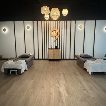Cloud 9 Foot Spa - Foot Massage Room - Massage Therapy Near Me - Redmond, Washington Cloud 9 Foot Spa - Foot Massage Room - Massage Therapy Near Me - Redmond, Washington