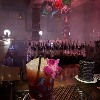 UnderTow Gilbert - Cocktail Bars Near Me - Gilbert, Arizona