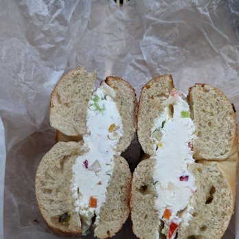 Buono Bagels - Jalepeno bagel with vegetable cream cheese - Bagels Near Me - Ramsey, New Jersey