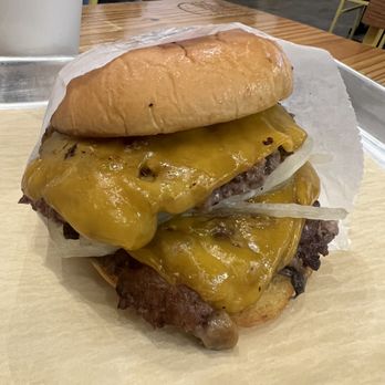 Burger Social - Hot Dogs Near Me - Guaynabo, Puerto Rico