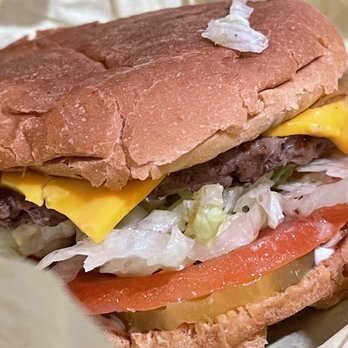 Chubbies Hamburgers - Cheeseburger with everything on it - Burgers Near Me - Santa Barbara, California Chubbies Hamburgers - Cheeseburger with everything on it - Burgers Near Me - Santa Barbara, California