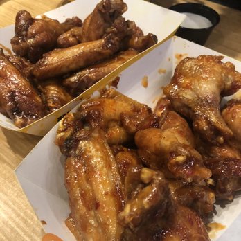 Buffalo Wild Wings - Asian Zing, Honey Bbq - Chicken Wings Near Me - Glendale, California