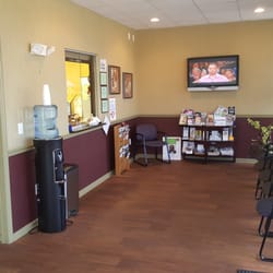 Care Plus Walk-In Clinics - Riverview location Waiting room