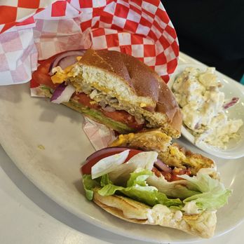 Richies Real American Diner - GARDEN BURGER for any vegetarian or vegans - Diners Near Me - Temecula, California Richies Real American Diner - GARDEN BURGER for any vegetarian or vegans - Diners Near Me - Temecula, California