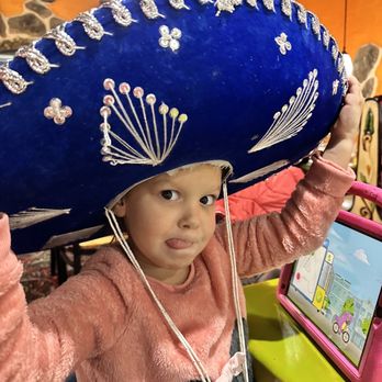 Papasitos and Beer Mexican Grill - Hats for celebrating - Mexican Near Me - Lorain, Ohio